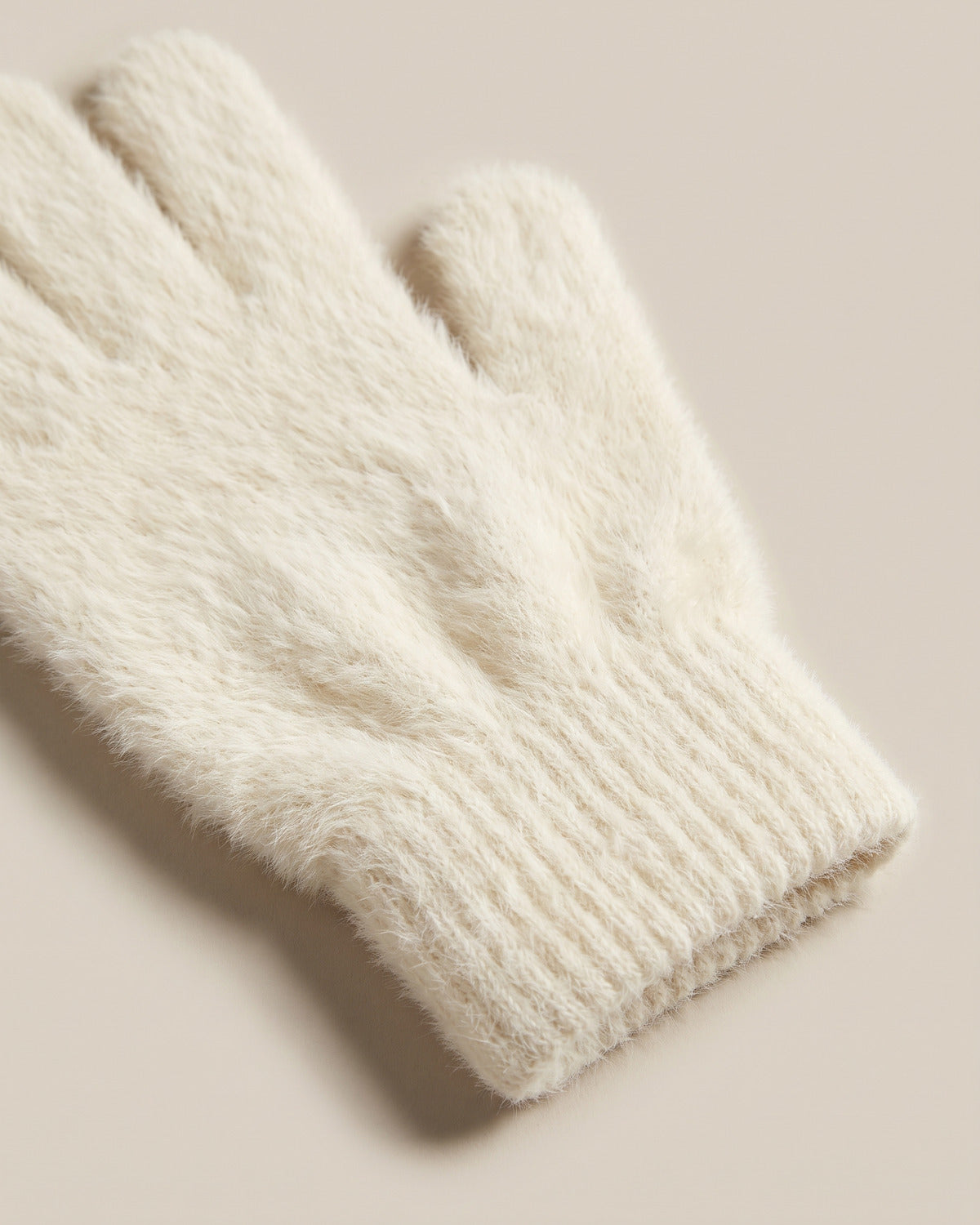 Fuzzy Knit Touch Screen Winter Gloves - close-up detail (Cream)
