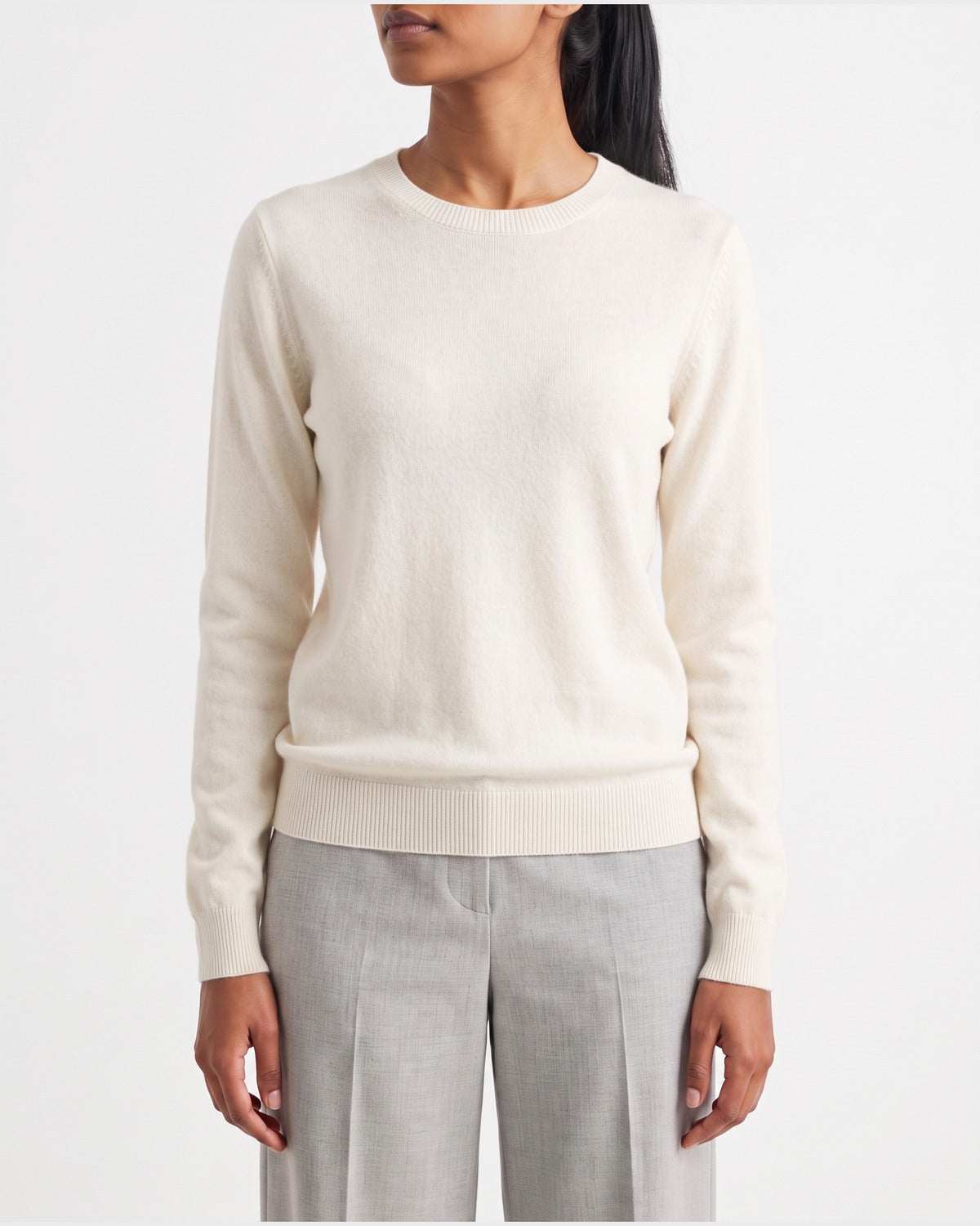Classic Fine Knit Crew Neck Sweater in Off-white