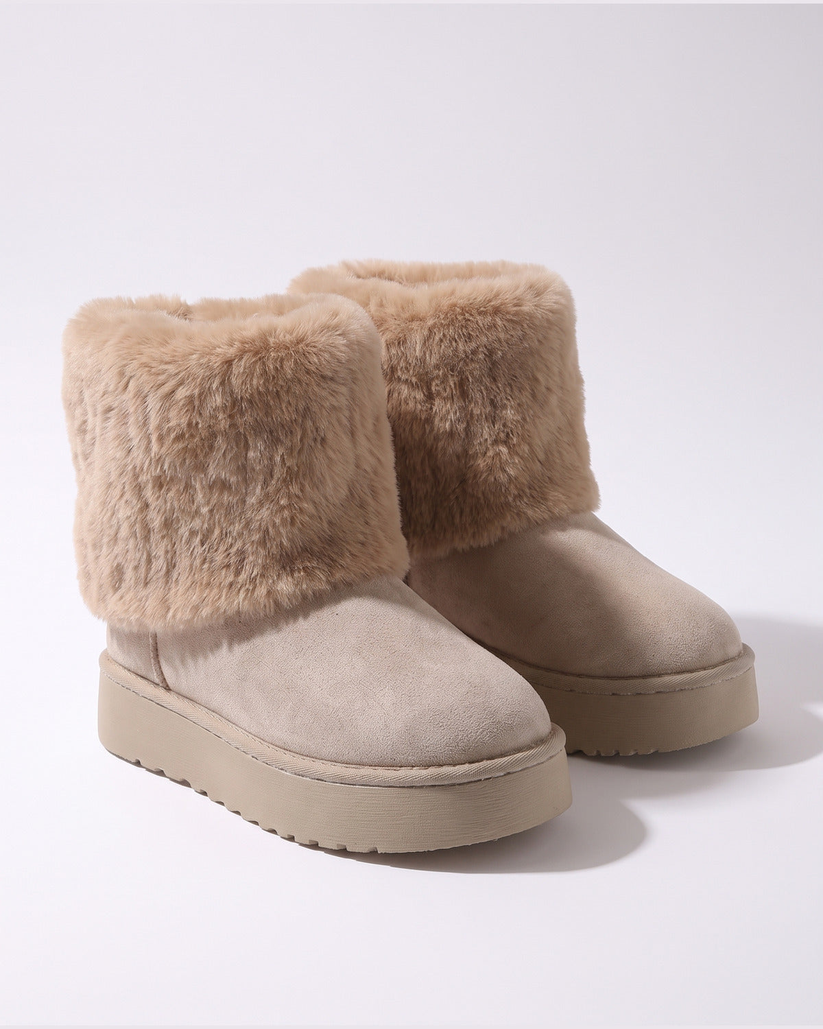 Faux Fur Cuff Platform Snow Boots in Khaki With Camel Fur