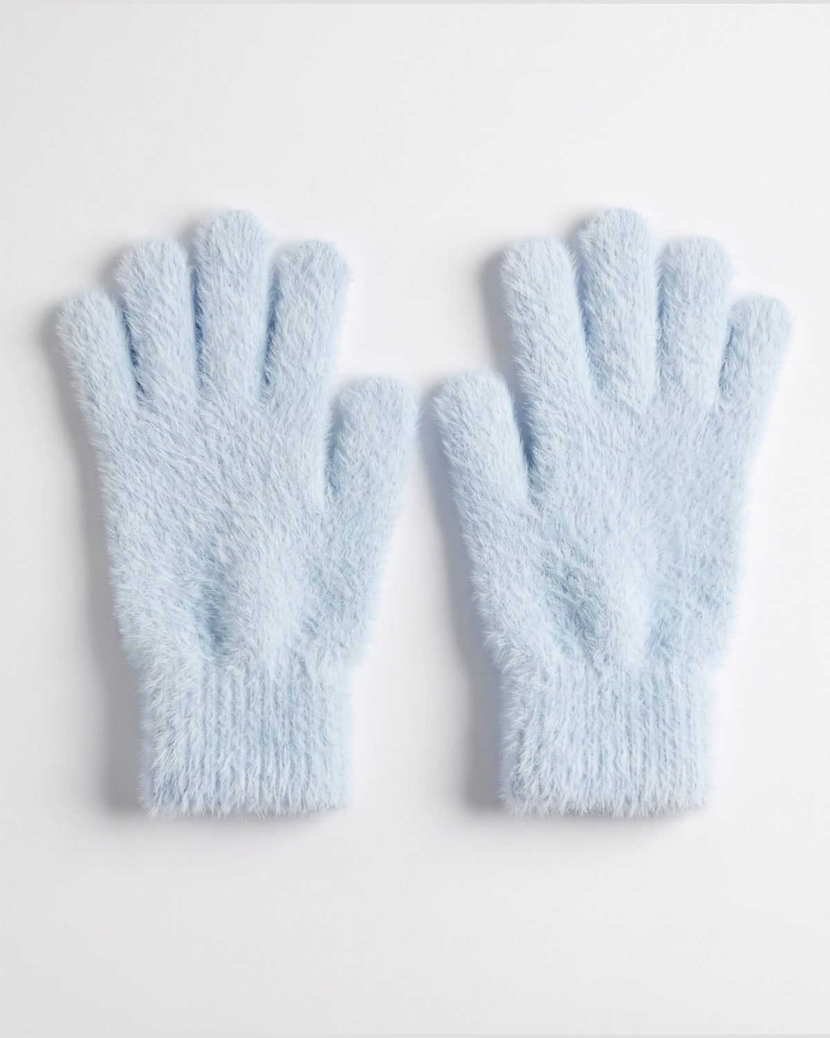 Fuzzy Knit Touch Screen Winter Gloves in Baby Blue