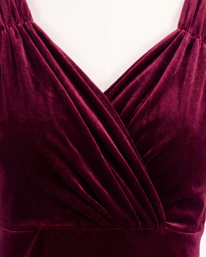 Velvet Fit and Flare Midi Dress With V Neck - close-up detail (Burgundy)