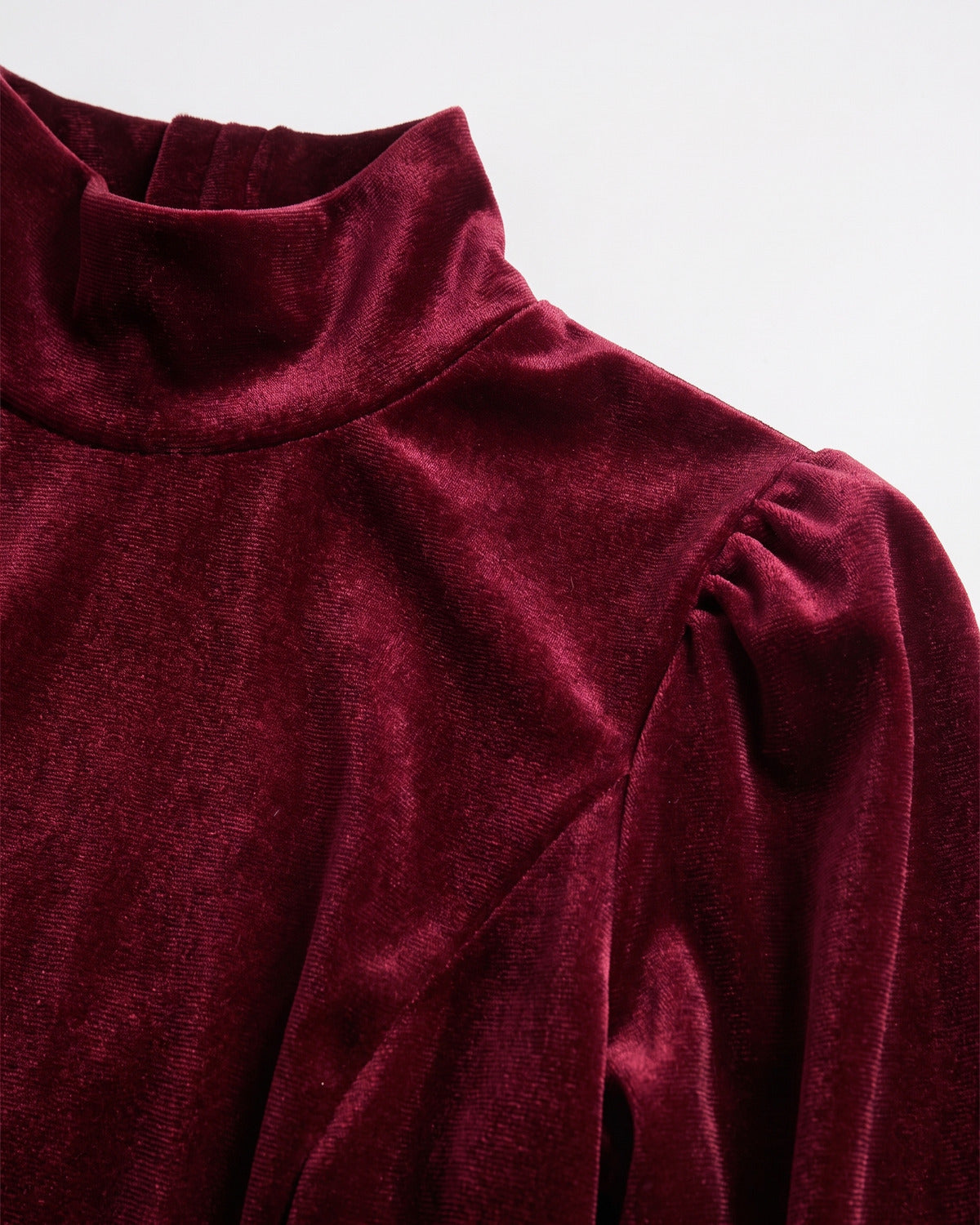 Velvet Long Sleeve Maxi Dress With High Neck and Puff Shoulders - close-up detail (Burgundy)